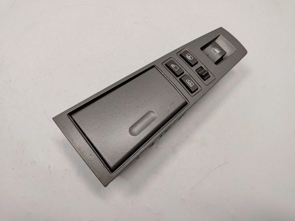Electric window control switch 6919880