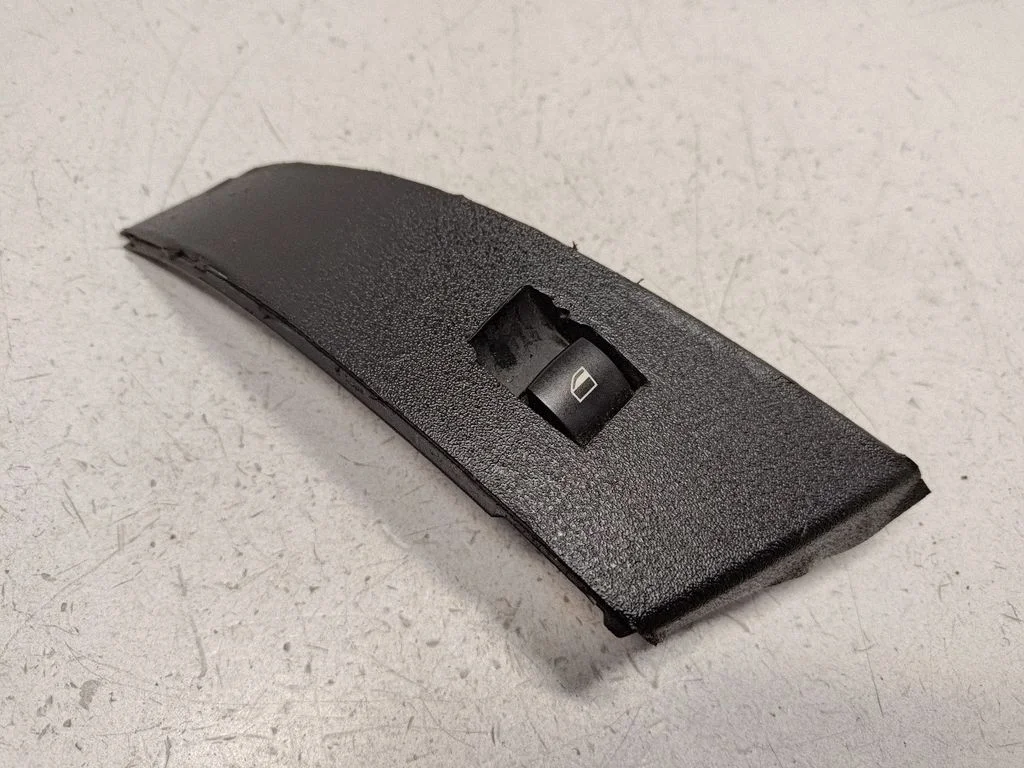 Elektrisko logu slēdzis 6940324