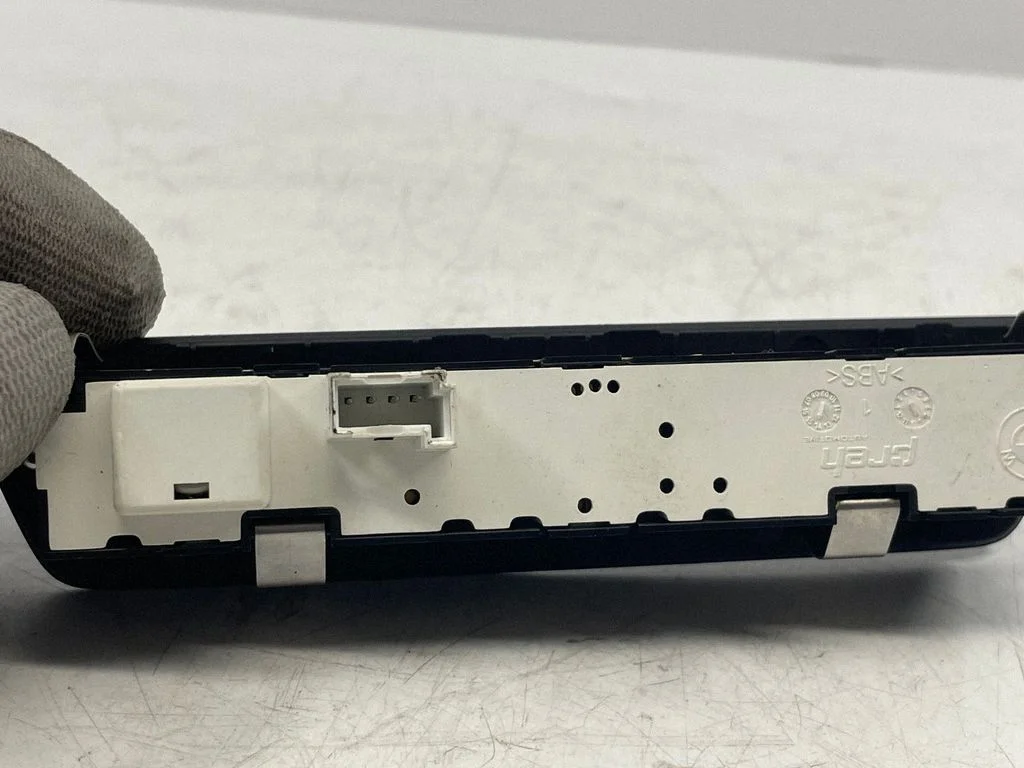 Other switches/knobs/shifts 9279306