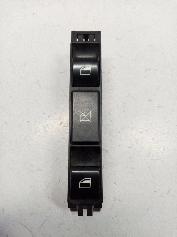 Elektrisko logu slēdzis 61318381518