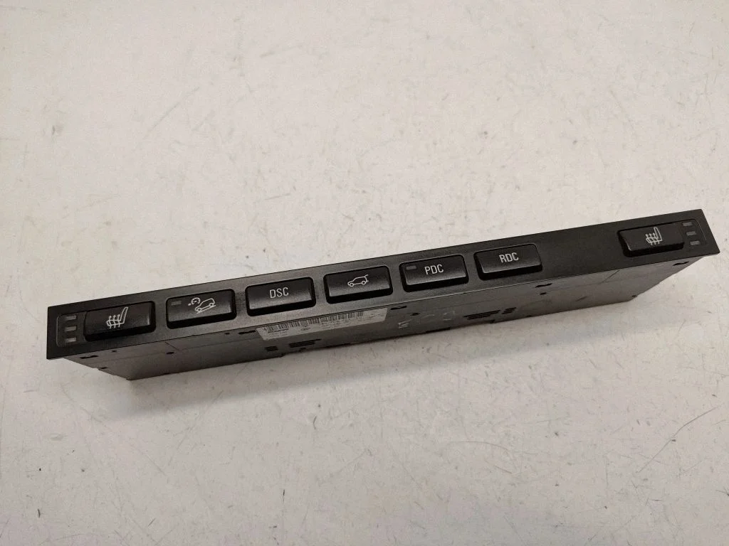 Seat heating switch 61318373740