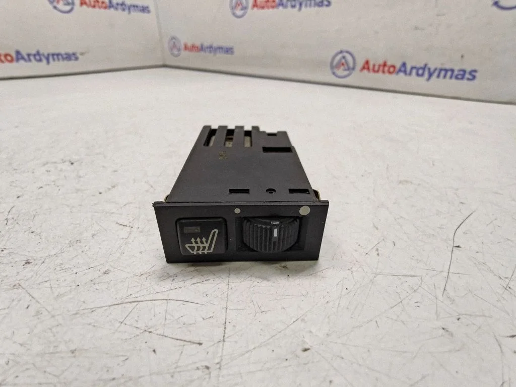 Seat heating switch – BMW 5 Series E39 (1996-2003)