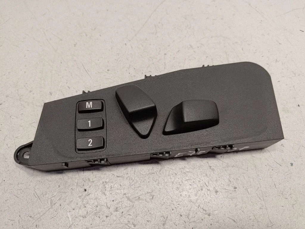Sēdekļu regulēšanas slēdzis (-ži) – BMW 5. sērija E60 E61 (2004-2010)