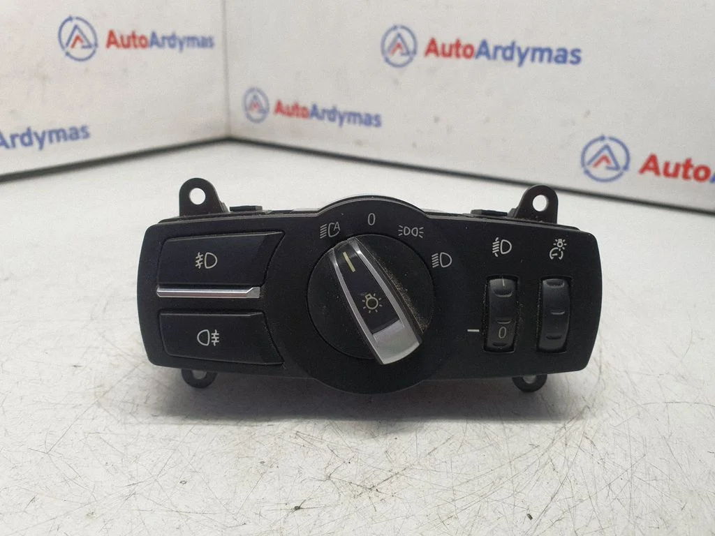 Light switch 9192746