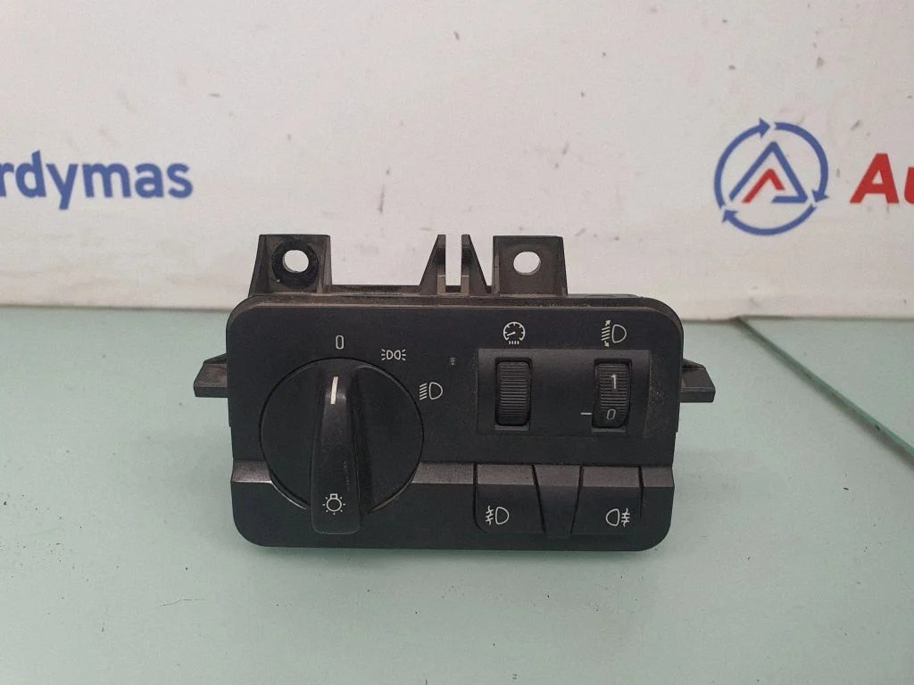 Gaismu slēdzis 6923478