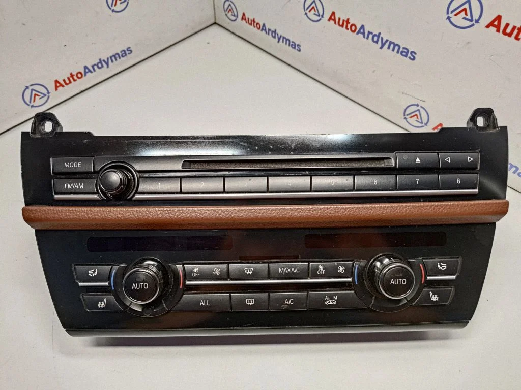 Climate control unit 9299021