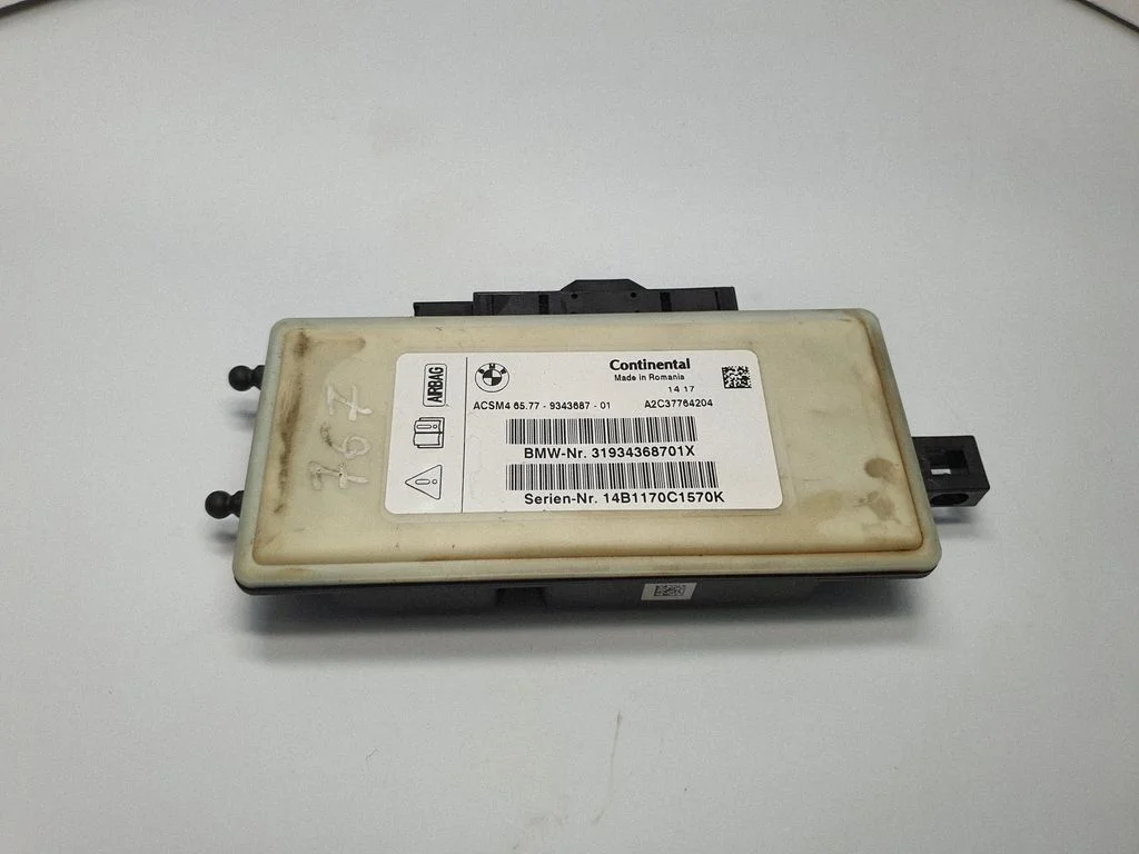 Drošības spilvenu vadības bloks 9343687