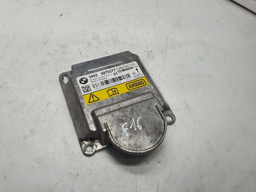 Drošības spilvenu vadības bloks 6870277