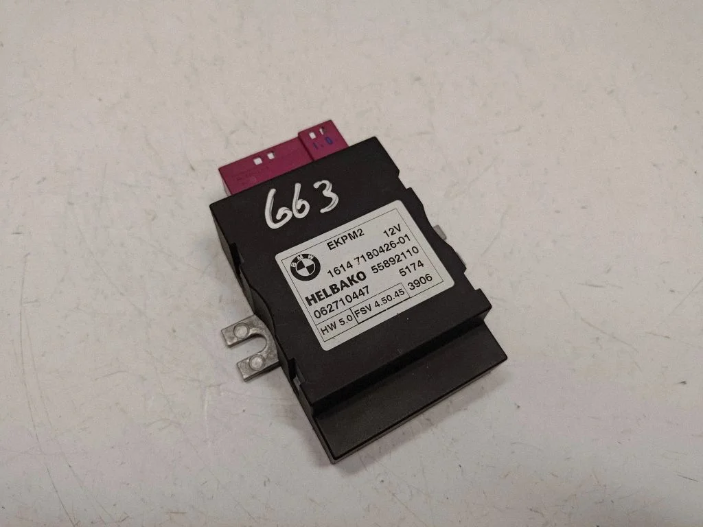 Degvielas sūkņa vadības bloks – BMW 3. sērija E90 E91 (2005-2012)