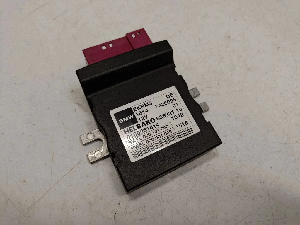 Degvielas sūkņa vadības bloks 16147426095