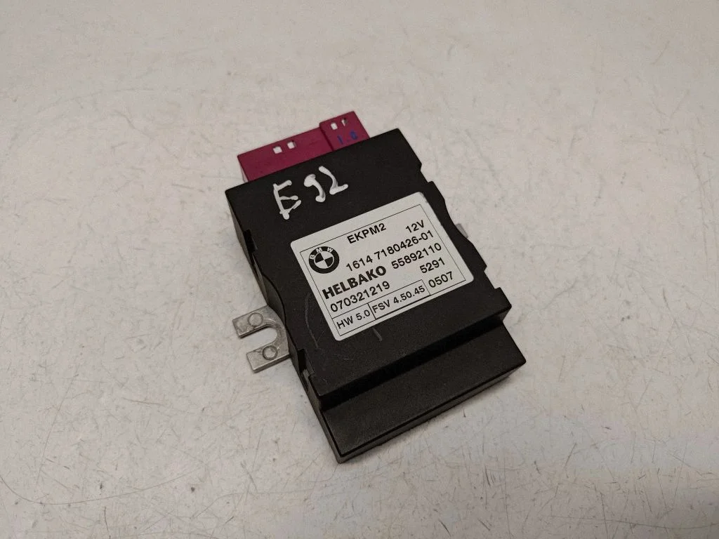 Degvielas sūkņa vadības bloks 16147180426