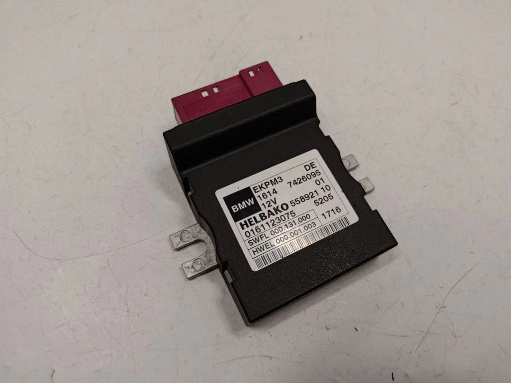 Degvielas sūkņa vadības bloks 16147426095