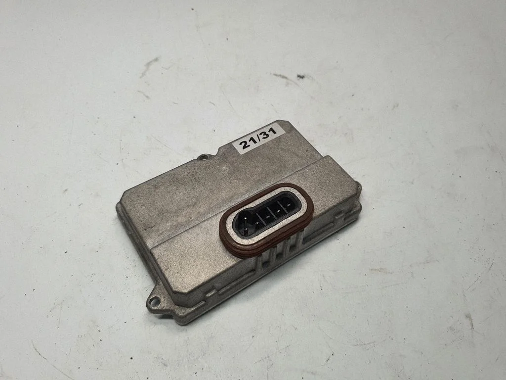 Xenon vadības bloks 6907488