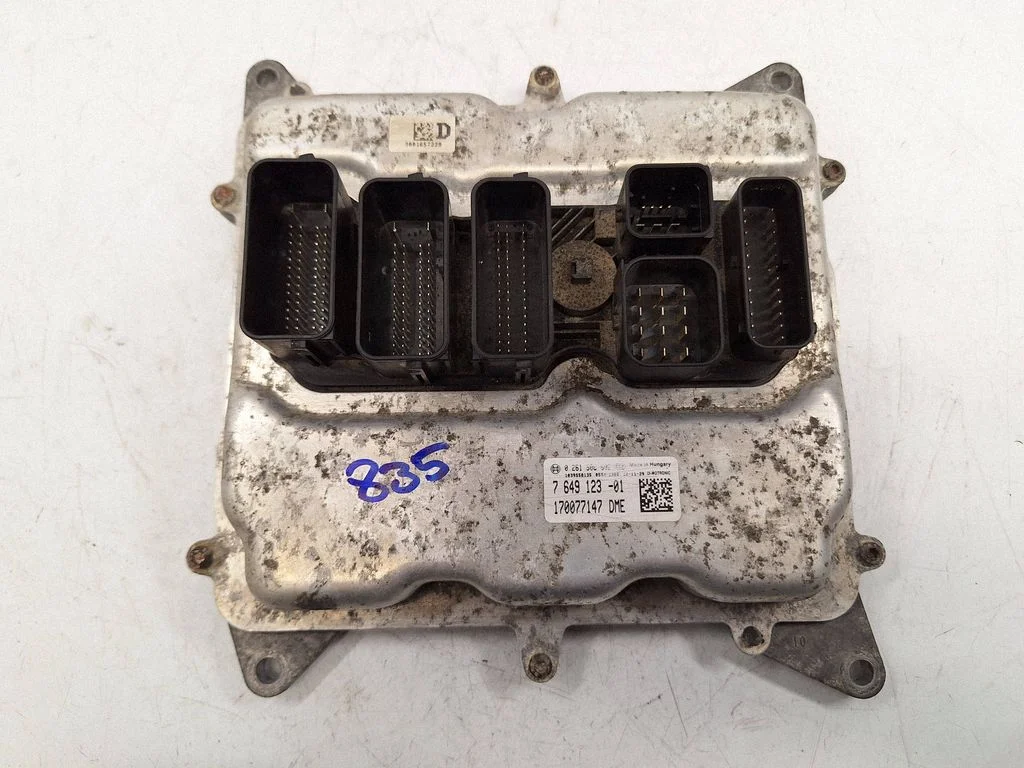 Engine control unit/module 7649123