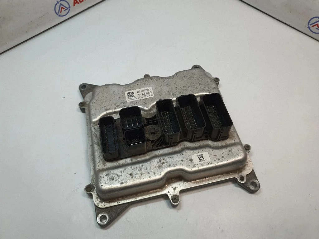 Engine control unit/module 8639594