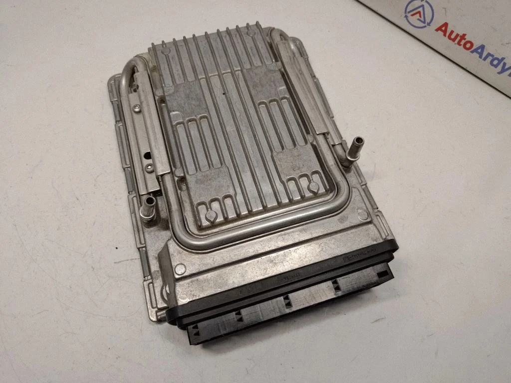 Dzinēja vadības bloks 7633374