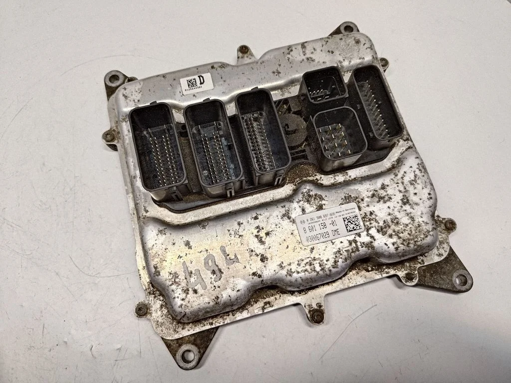 Engine control unit/module 8601158