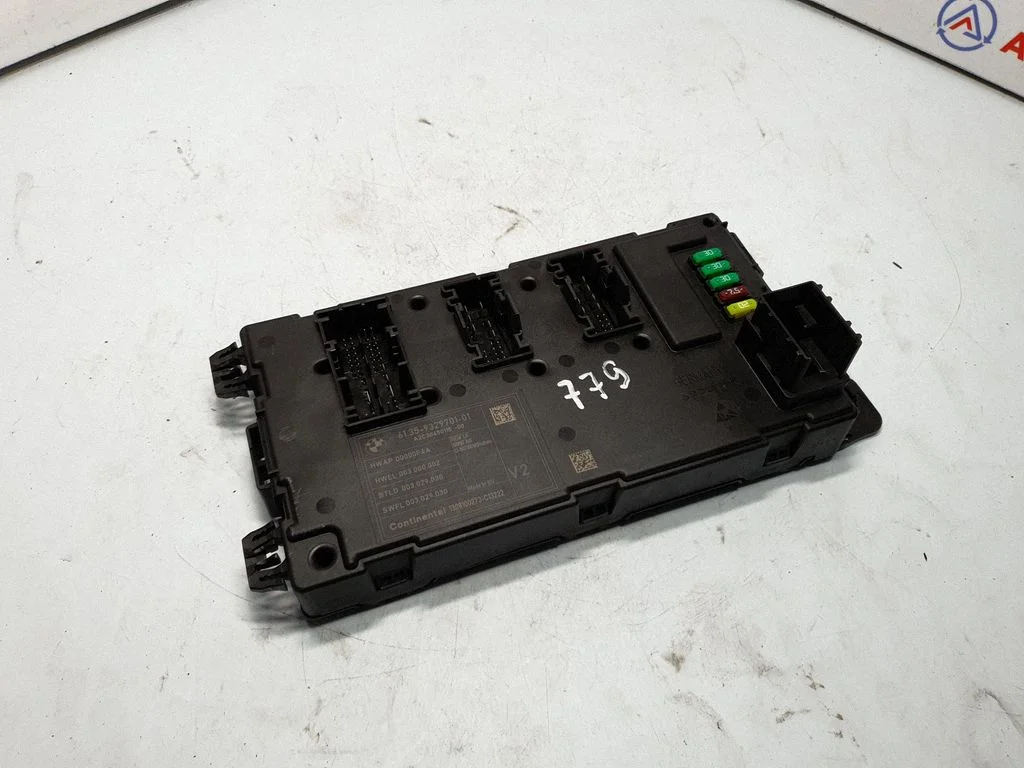 Moduł nadwozia (BCM) 9329701