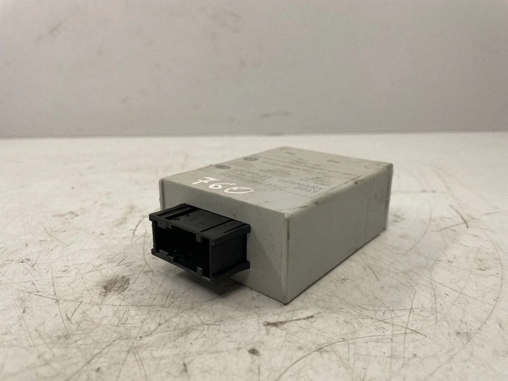 Parking PDC control unit/module 6868756
