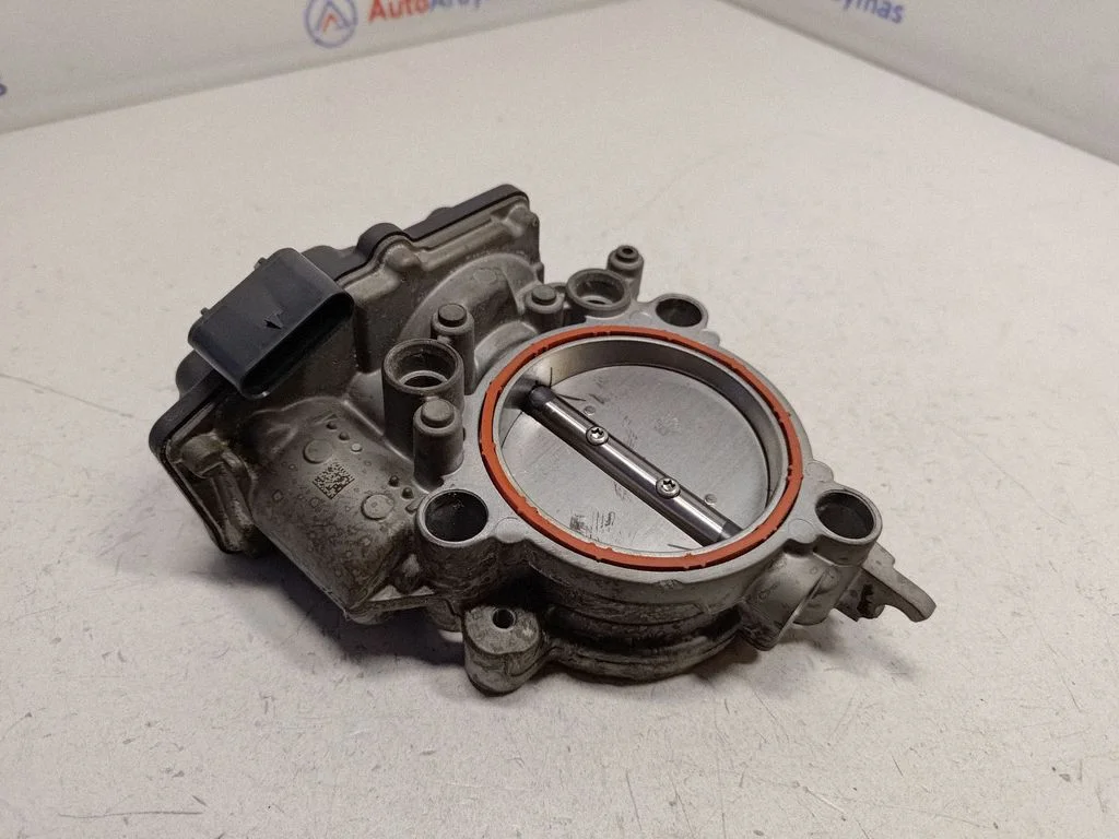 Throttle valve 8601651