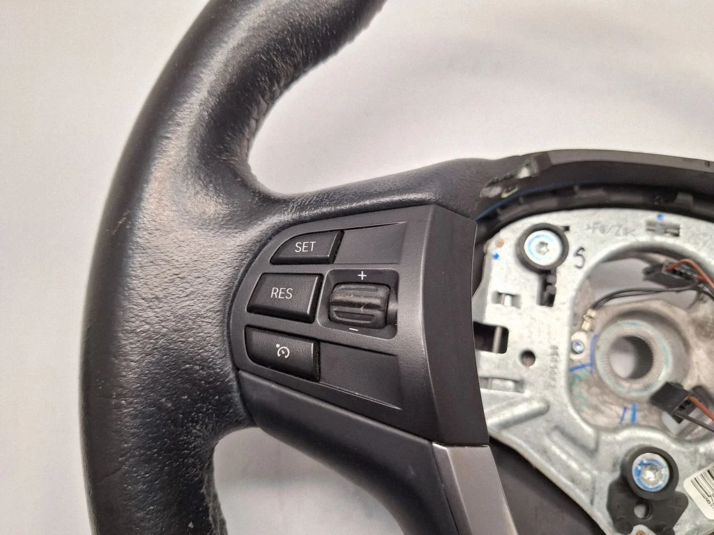 Steering wheel 32306879925