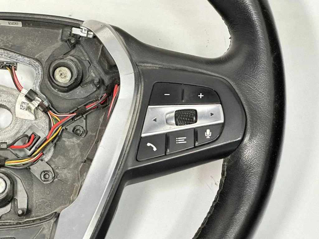 Steering wheel 7950715