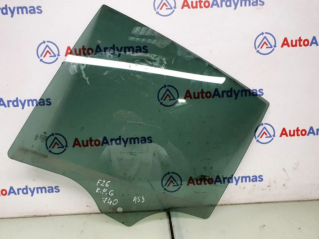 Rear door window glass 7364401