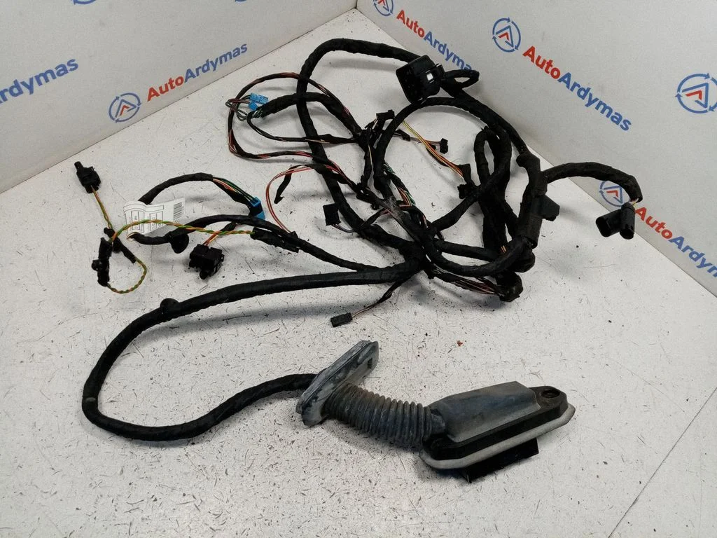 Esiukse juhtmestik 9273445