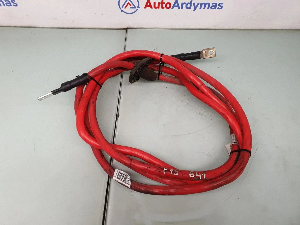 Plusa vads (akumulatora) 9367661