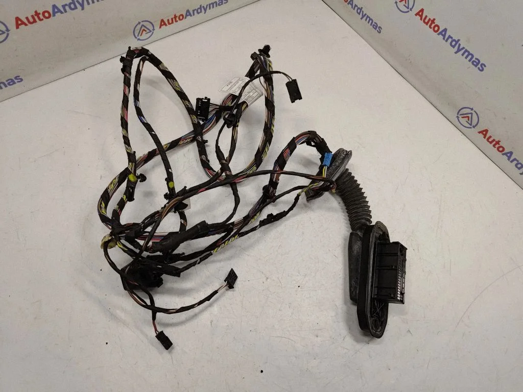 Tagaukse juhtmestik 9243667