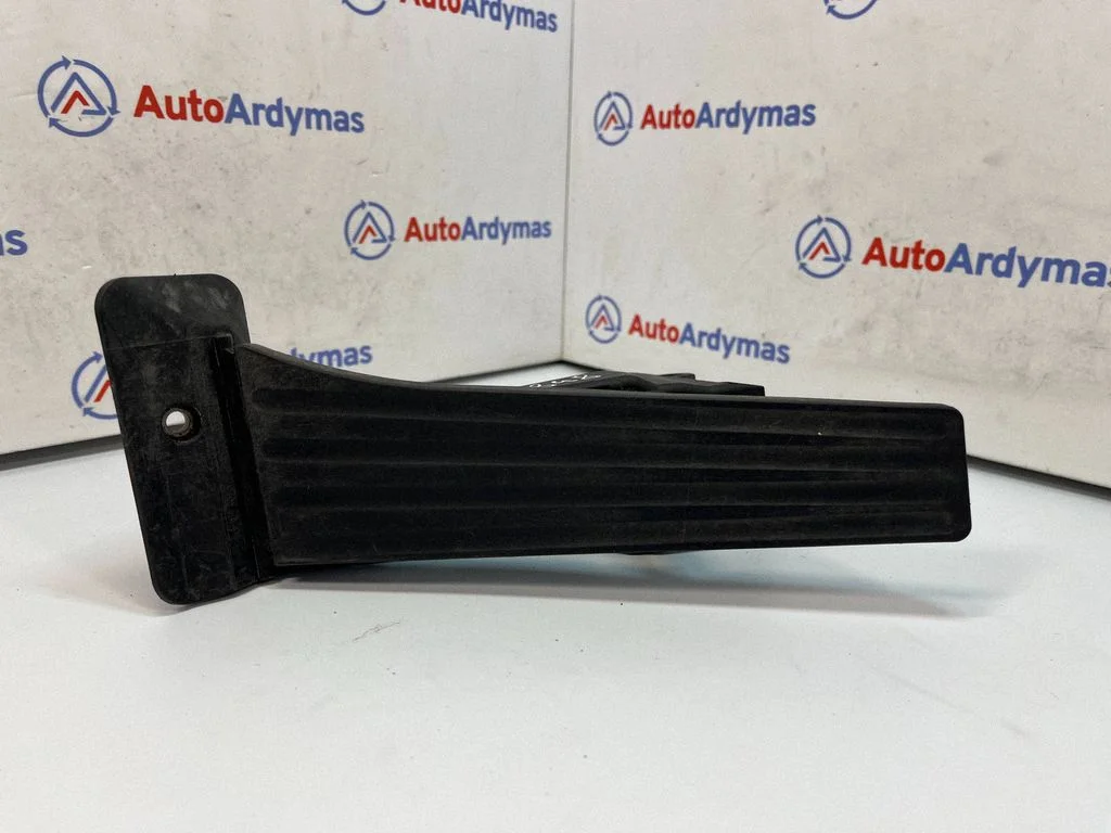 Accelerator throttle pedal – BMW 3 Series F30 F35 F31 (2012-2018)