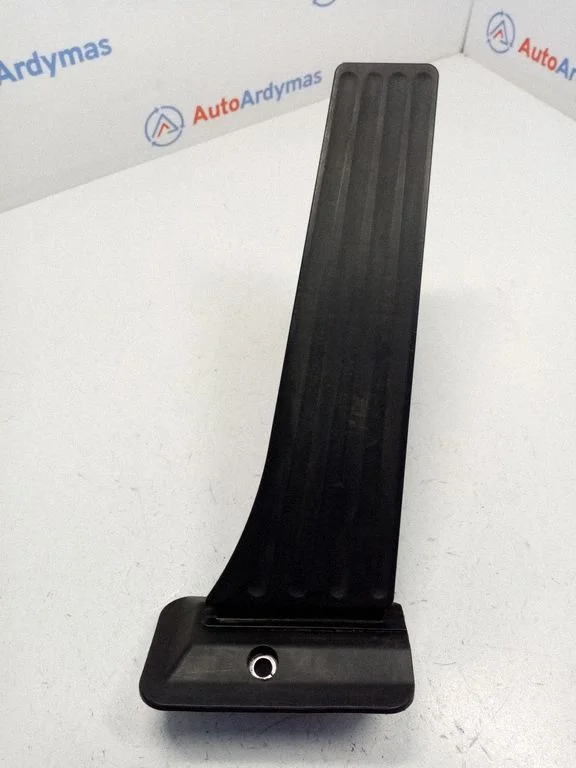 Accelerator throttle pedal – BMW 5 Series F10 F11 (2009-2016)