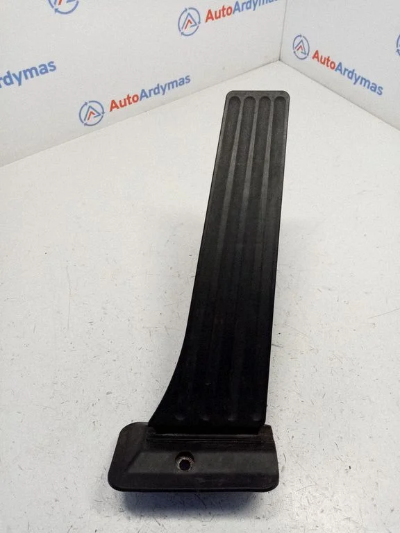 Accelerator throttle pedal – BMW 6 Series F12 F13 (2010-2018)