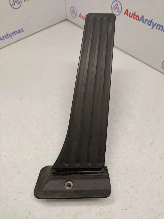 Accelerator throttle pedal – BMW 5 Series F10 F11 (2009-2016)