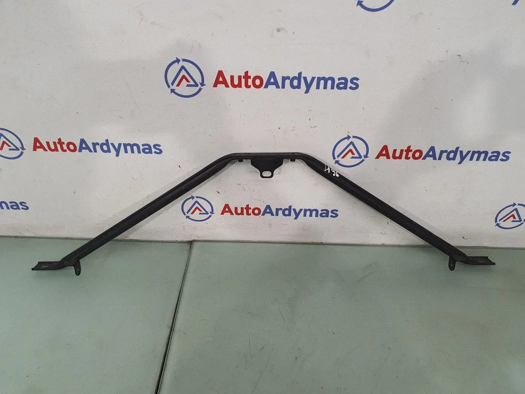 Radiatoru paneļa kronšteins 51647033745