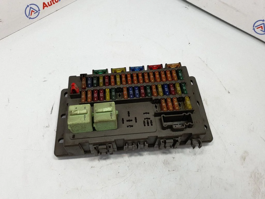 Drošinātāju bloks 6906800