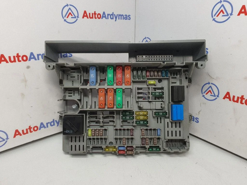 Drošinātāju bloks 6906607