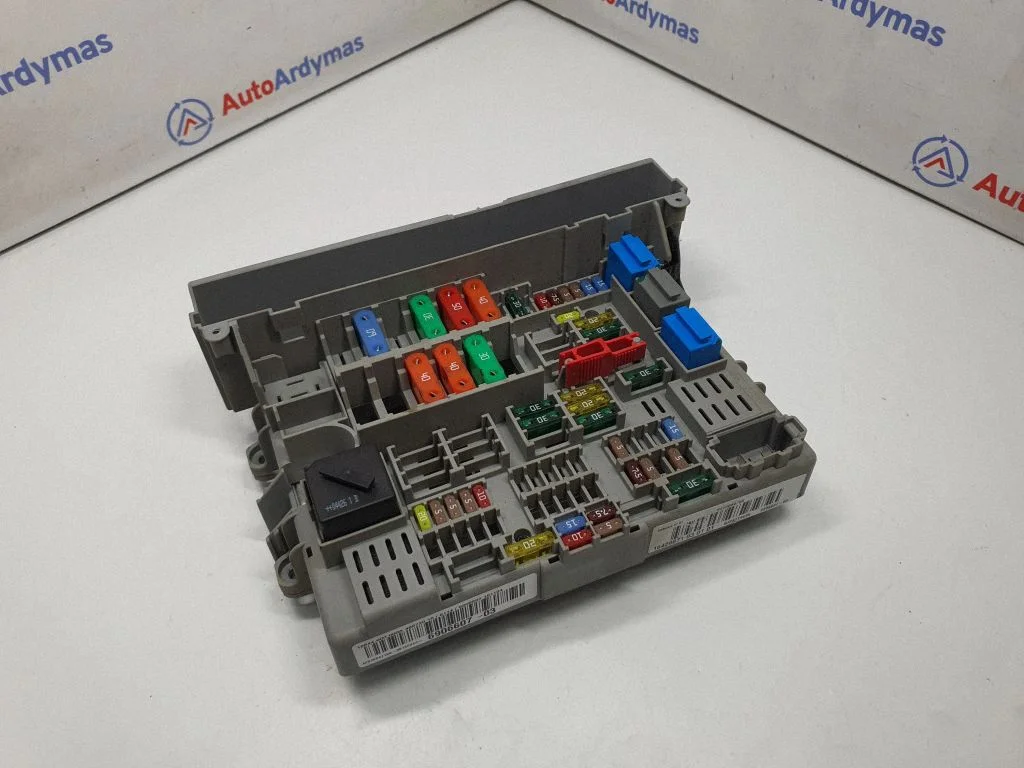 Drošinātāju bloks 6906607