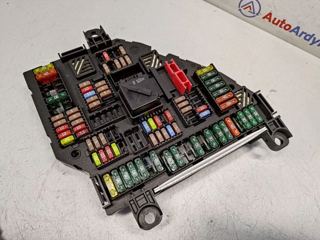 Fuse module – BMW 5 Series F10 F11 (2009-2016)