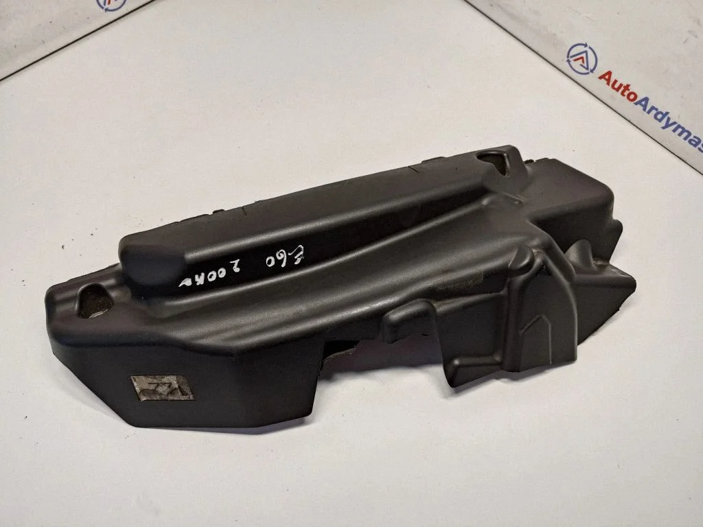 Muu mootoriruumi osa – BMW 5-seeria E60 E61 (2004-2010)