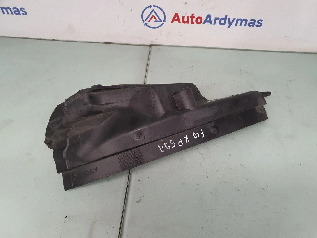 Other engine bay part 7211464