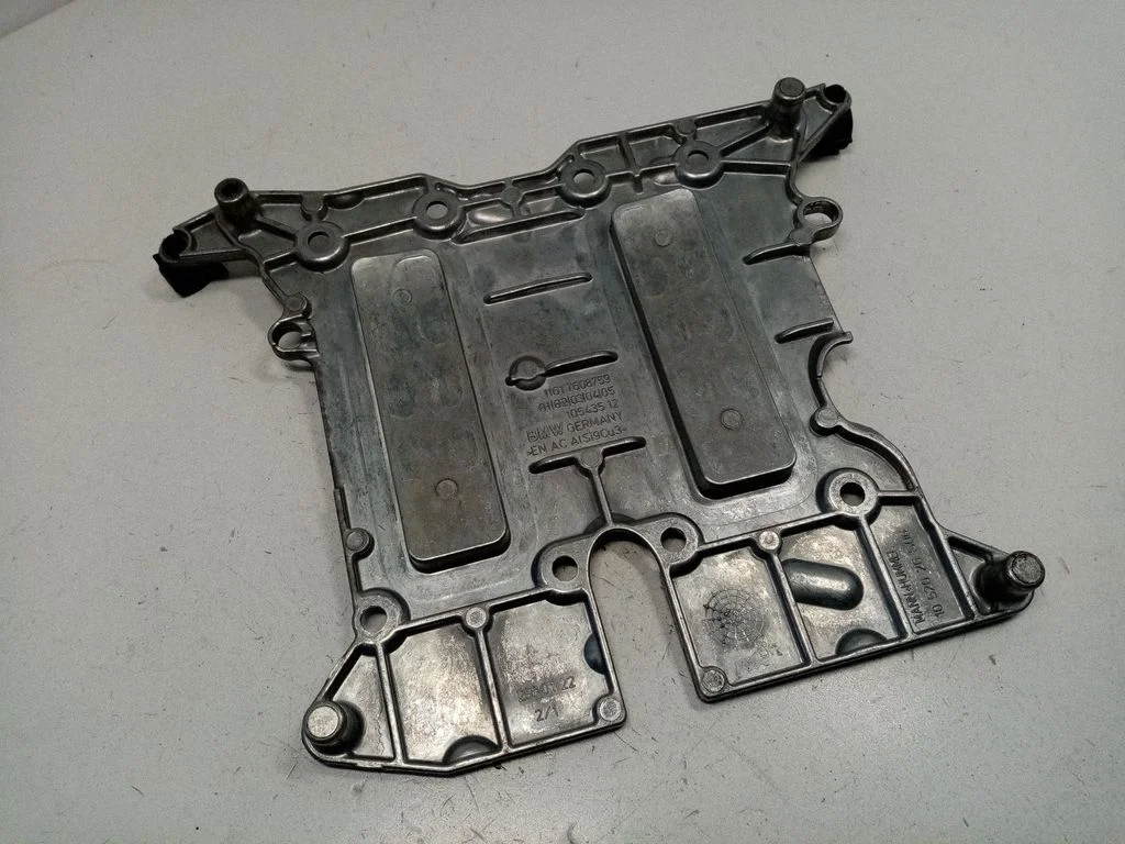 Other engine bay part 11617608759
