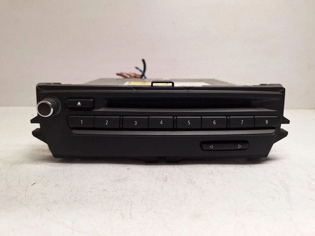 Radio/CD/DVD/GPS head unit 9223314