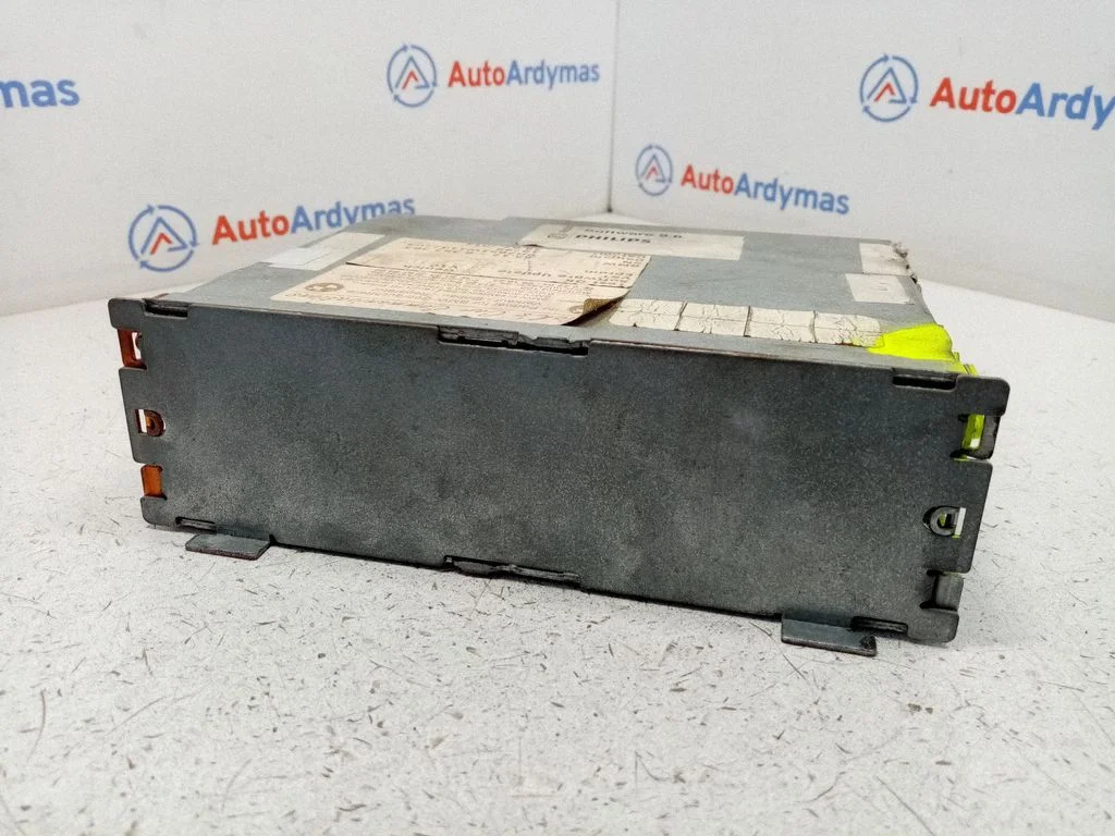 Radio/CD/DVD atskaņotājs/navigācija 65128382363