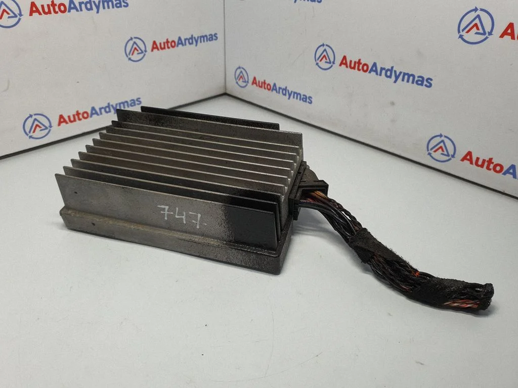 Sound amplifier 9375054