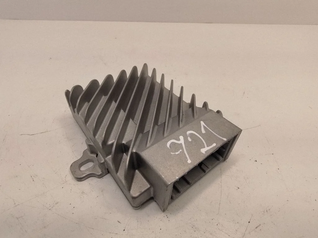 Sound amplifier 9353021
