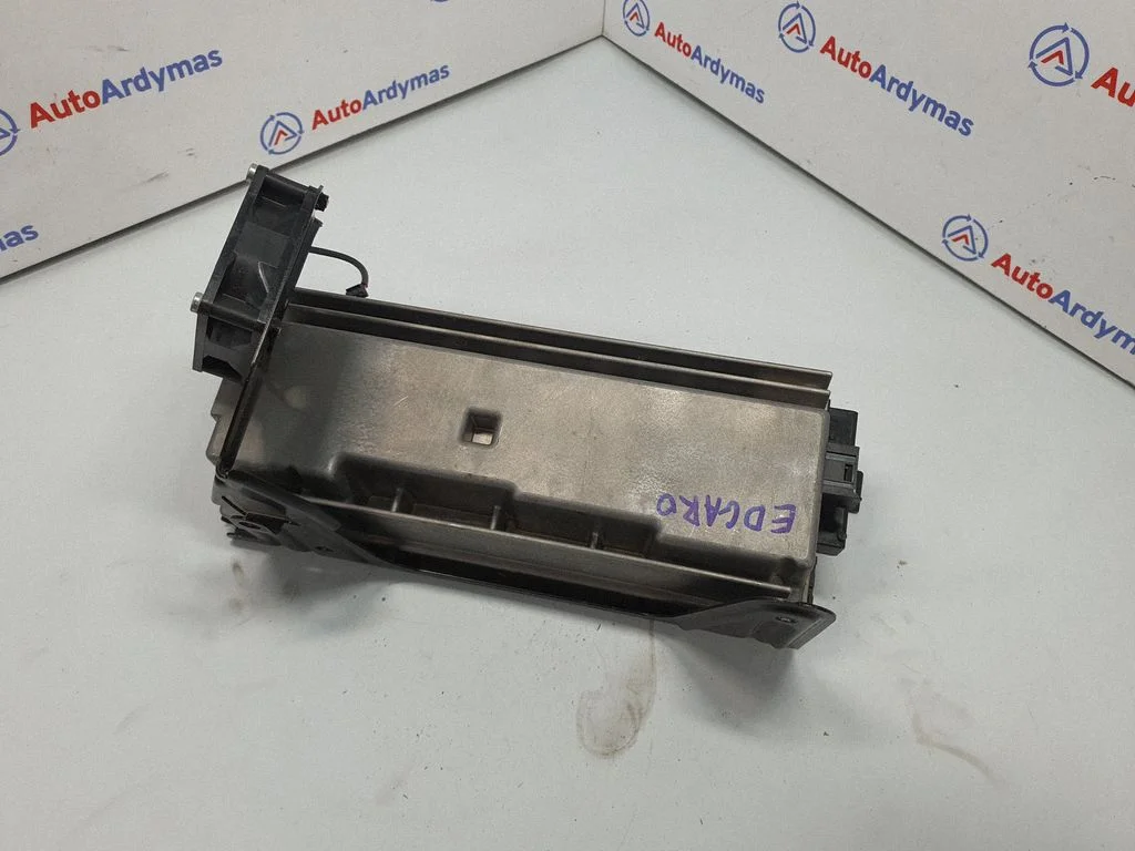 Wzmacniacz audio 9268714
