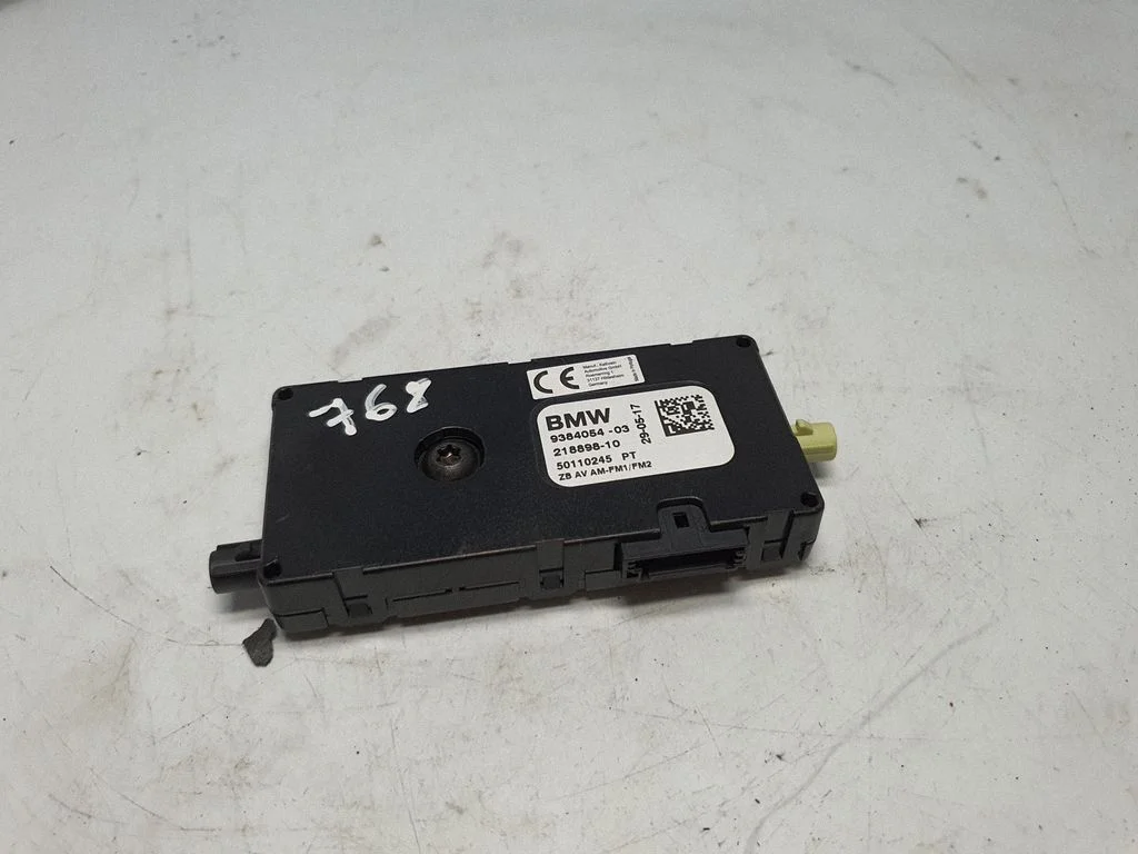 Antenas pastiprinātājs – BMW 5. sērija G30 G31 G38 (2016-)