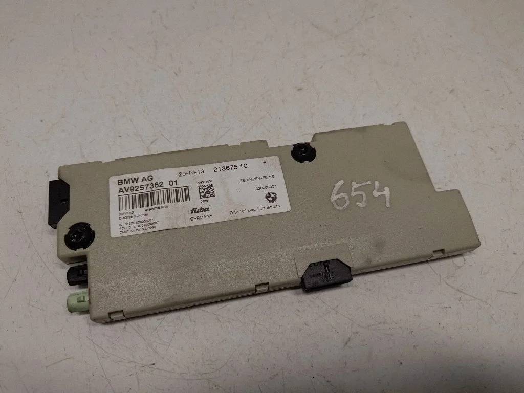 Aerial antenna amplifier – BMW 7 Series F01 F02 F03 F04 (2008-2016)