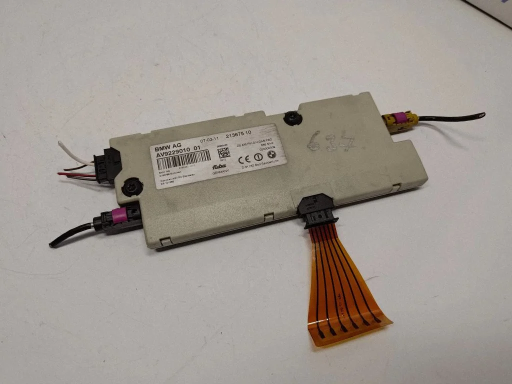 Antenas pastiprinātājs 9229010